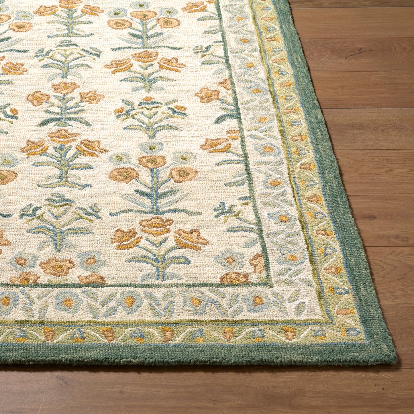 Fairfax Global Olive Traditional Wool Rug