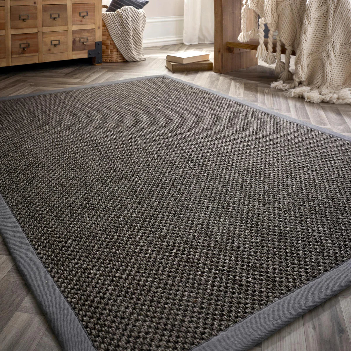 Grey / Silver