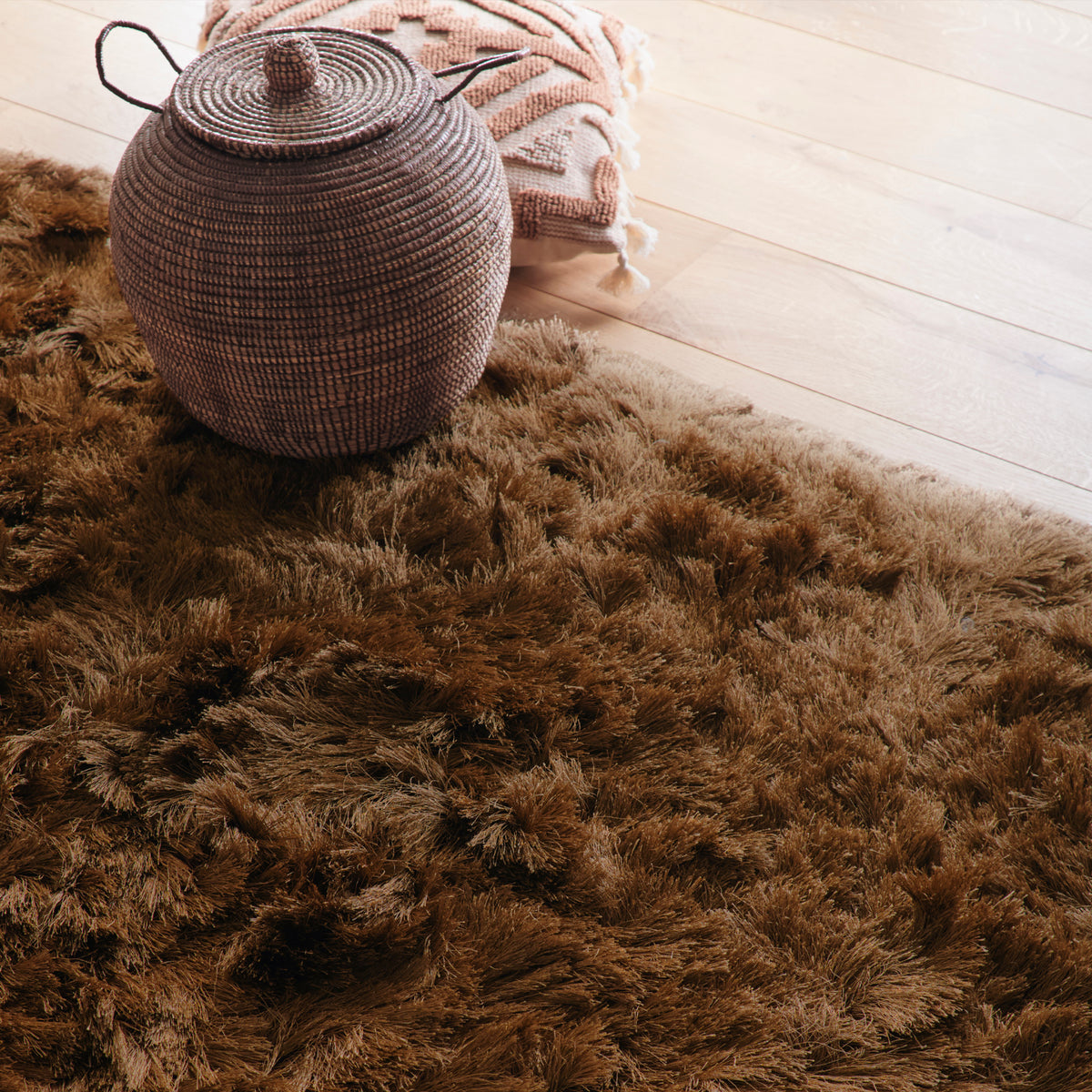 Origins Glamour Deluxe Mocha Brown Soft Pile Rug