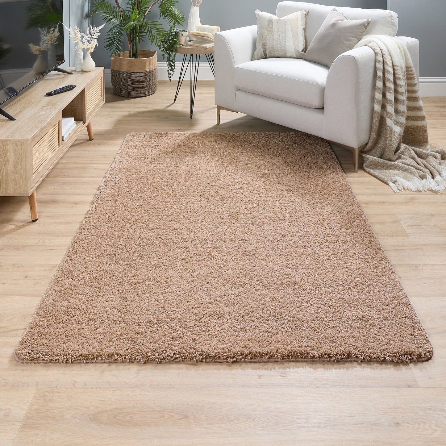 My Rug Nude Pink Medium Shaggy Machine Washable Rug 140cm x 200cm