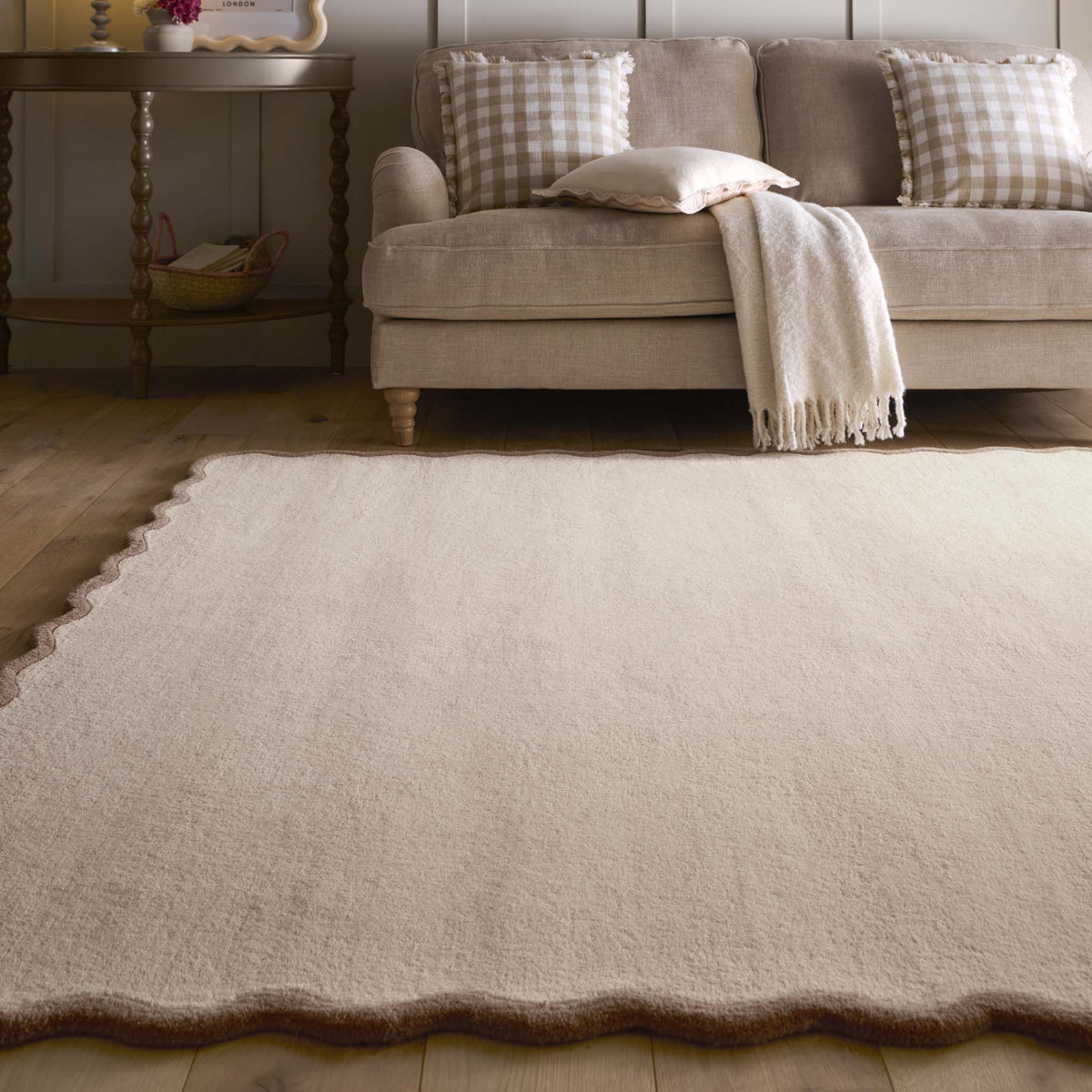 Origins Elsie Scalloped Edged Natural Beige and Brown Wool Rug
