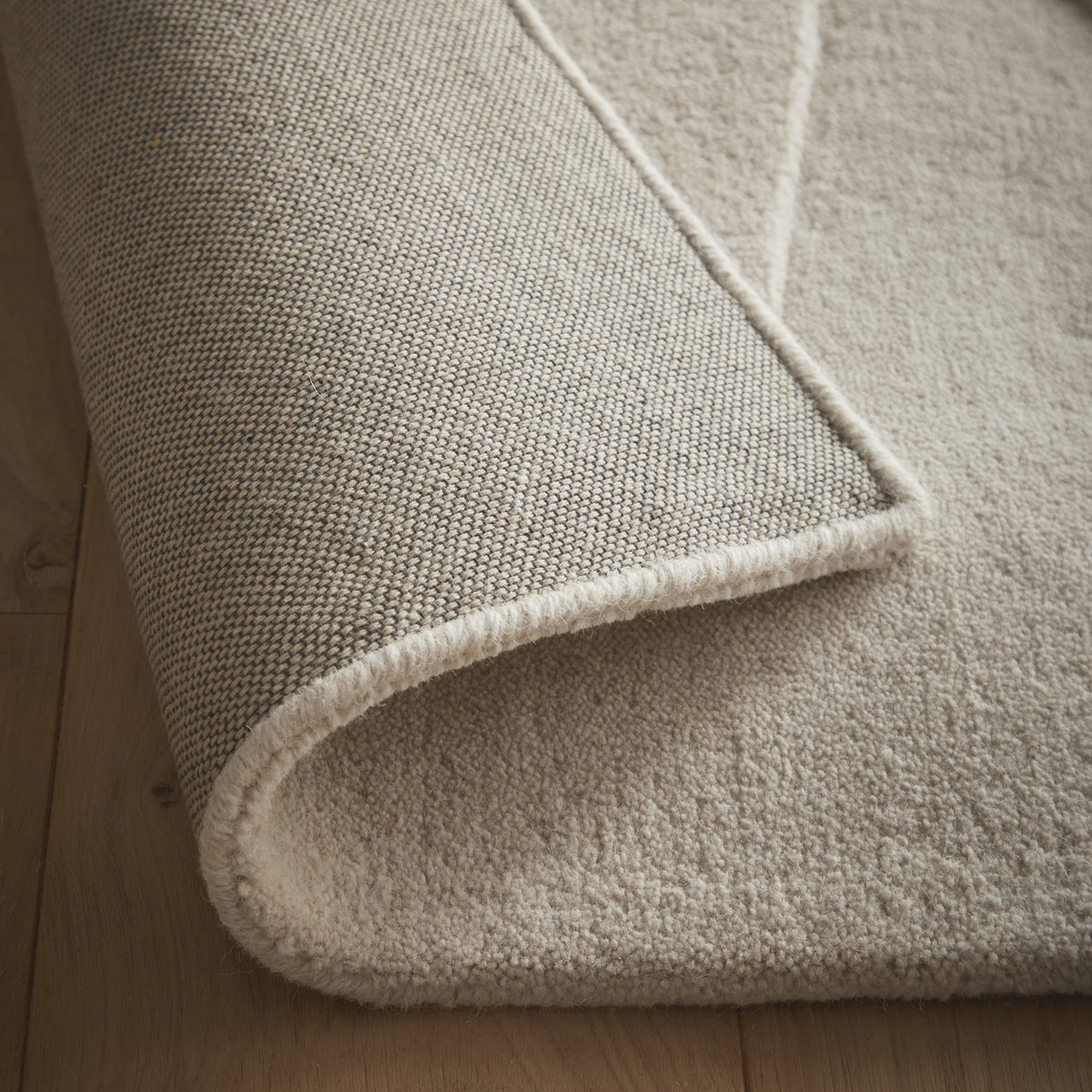 Origins Sculptured Pebble