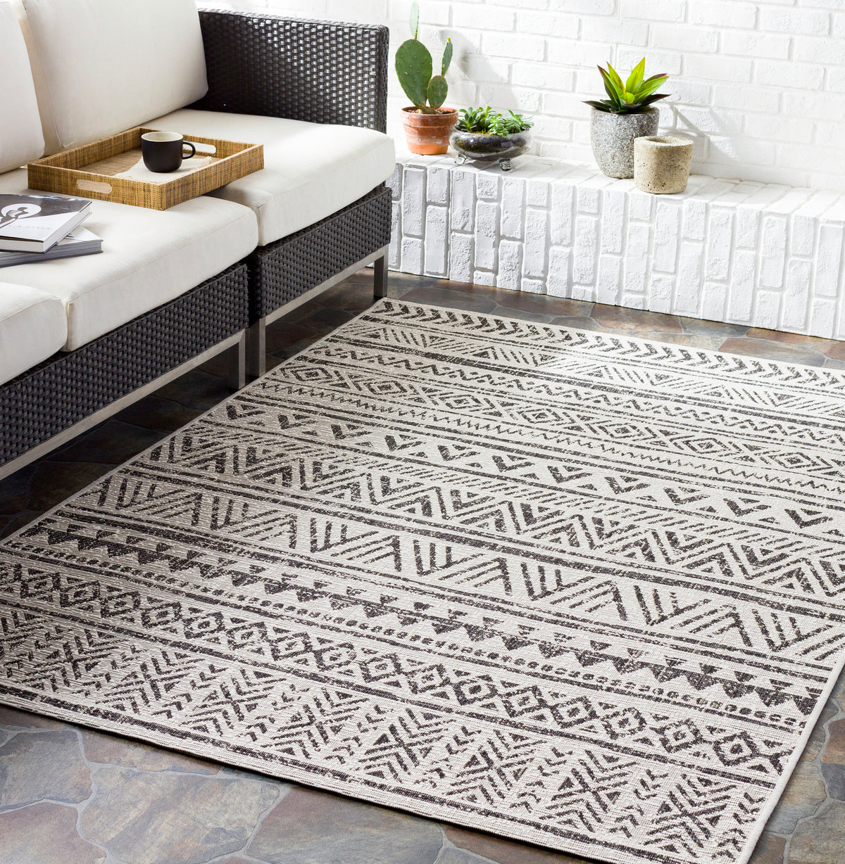 Eagean Black and Cream Geometric Rug
