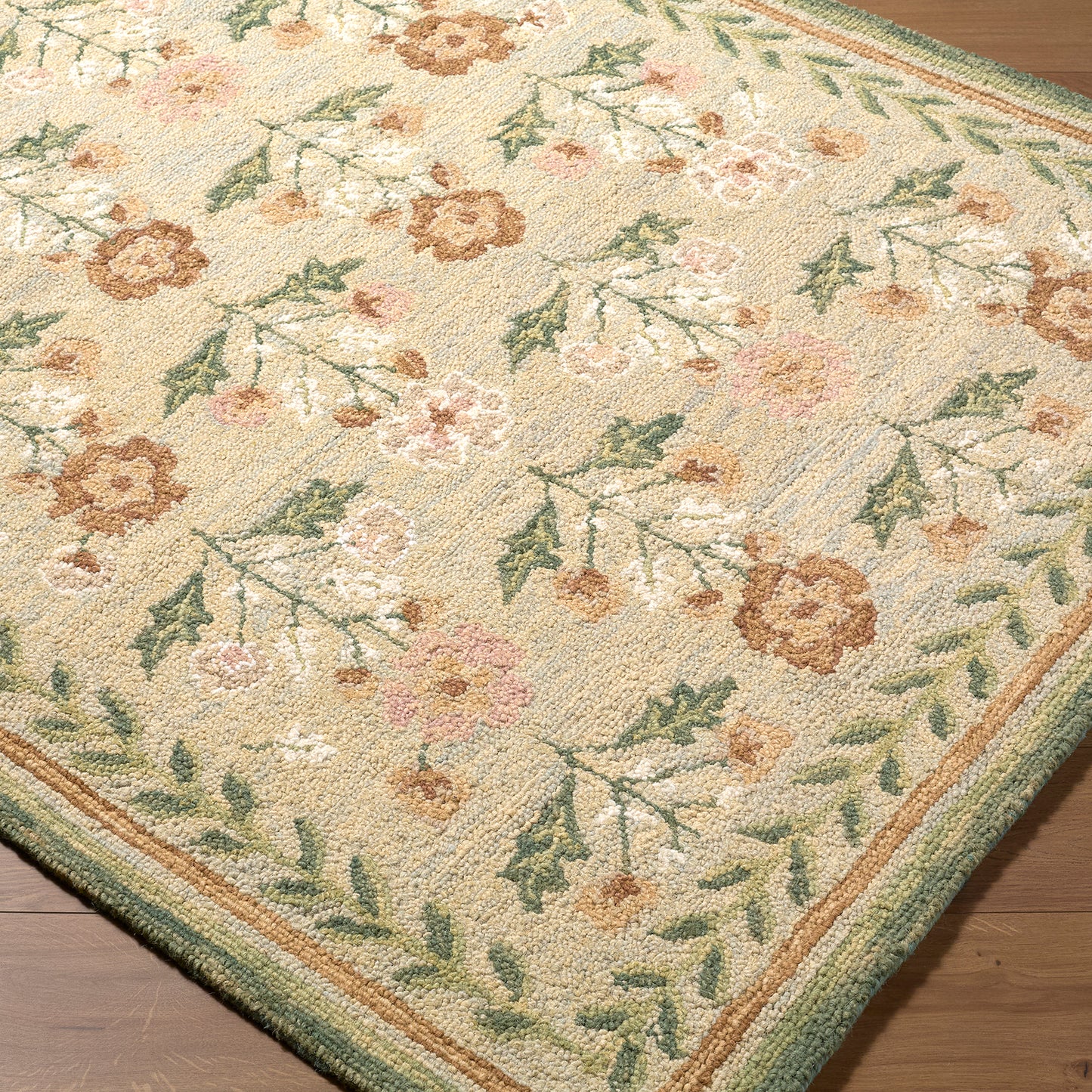 Fairfax Global Beige and Green Traditional Wool Rug