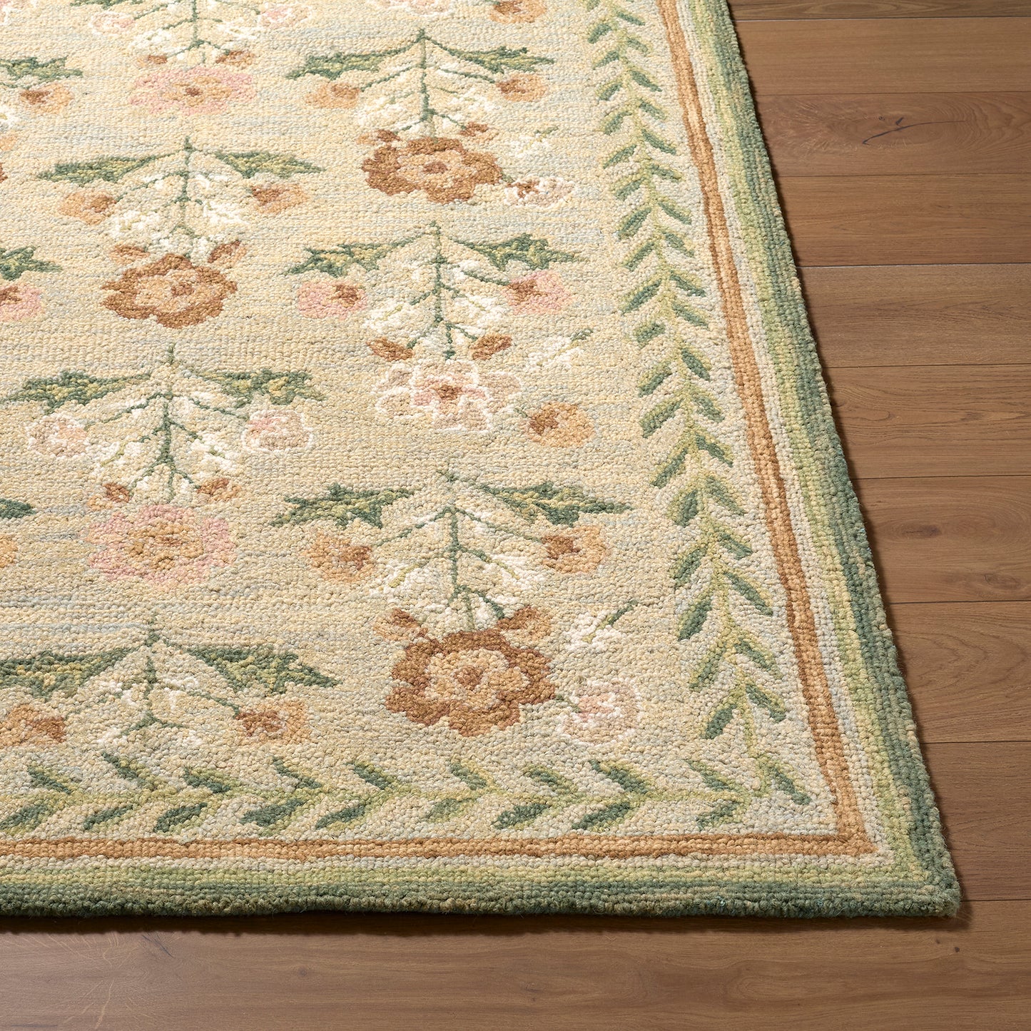 Fairfax Global Beige and Green Traditional Wool Rug