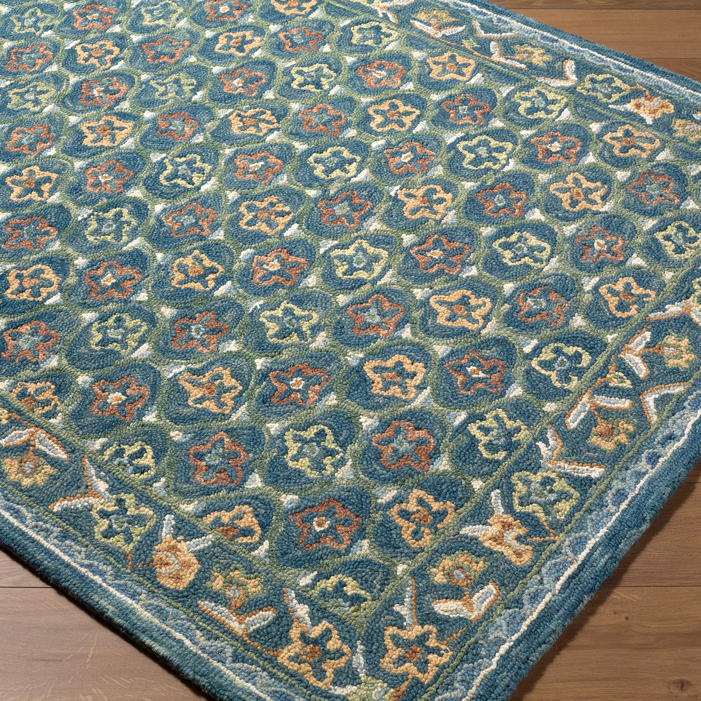 Fairfax Global Blue Traditional Wool Rug