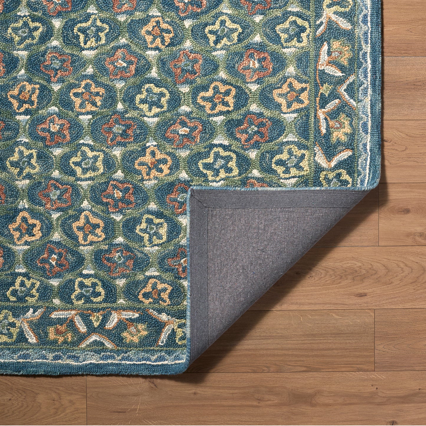 Fairfax Global Blue Traditional Wool Rug