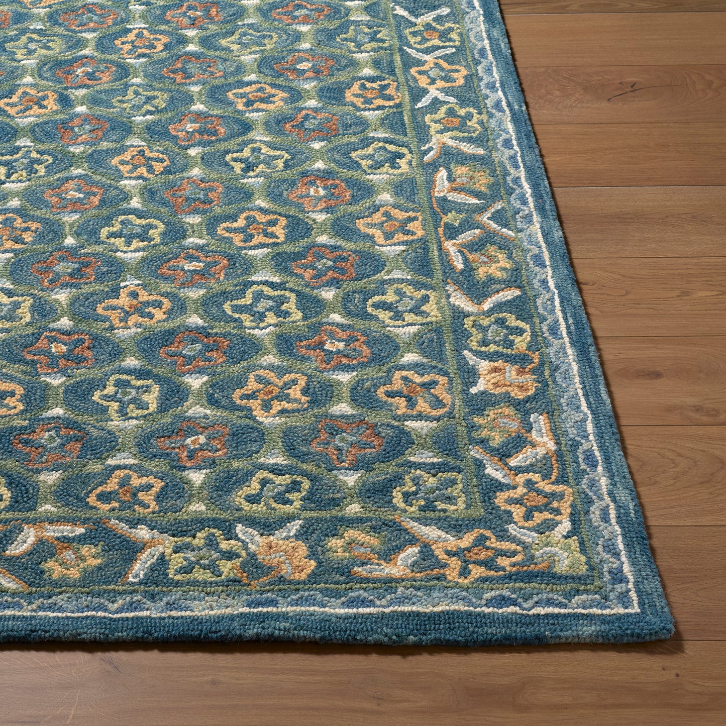 Fairfax Global Blue Traditional Wool Rug