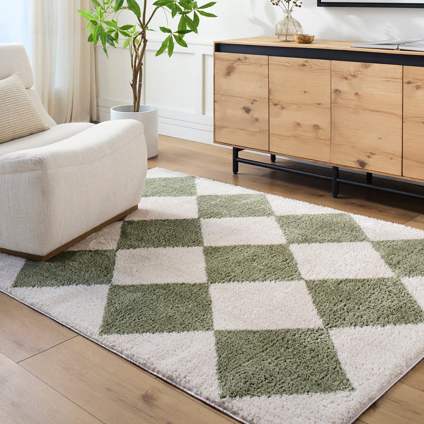 Fossay Green and Cream Washable Diamond Shaggy Rug