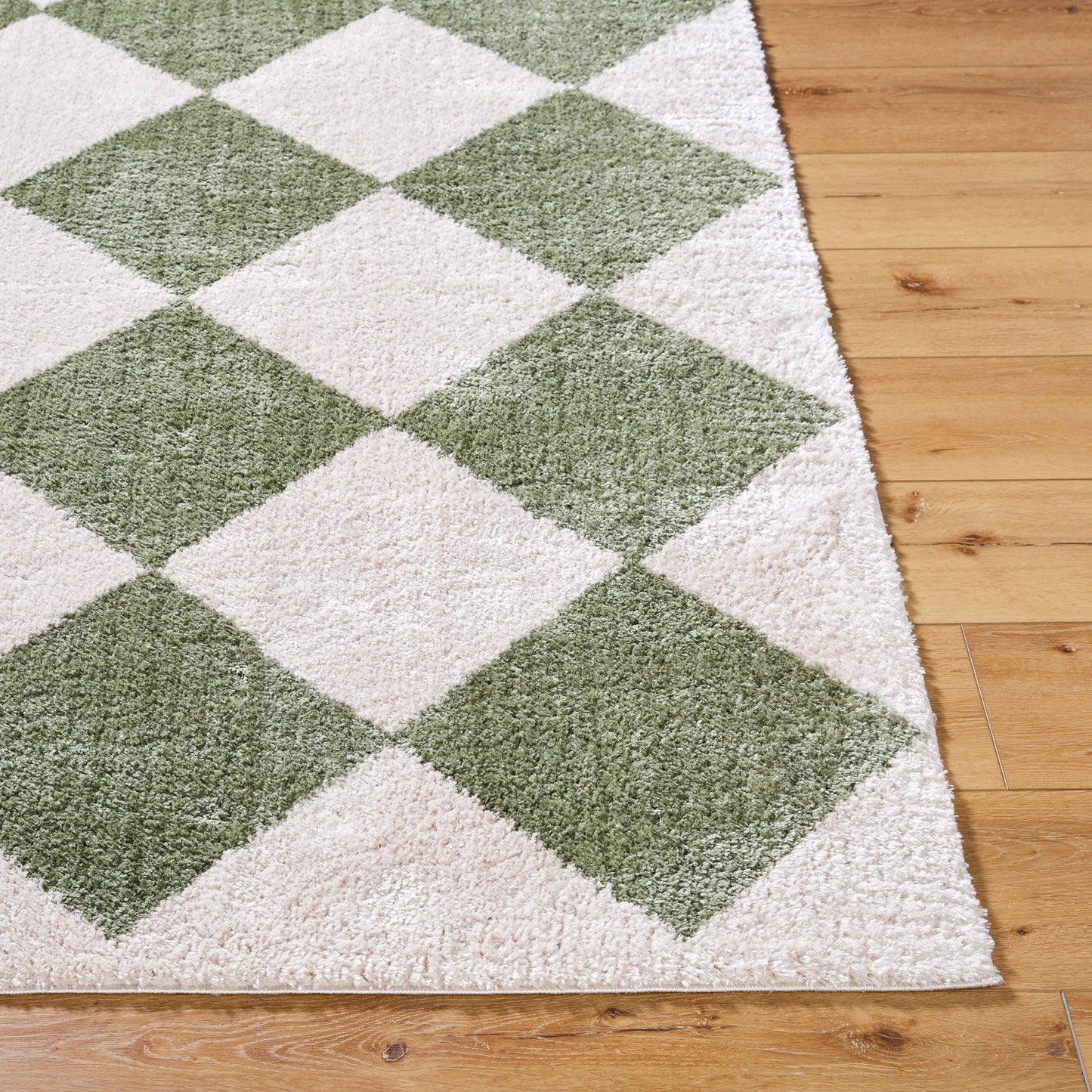 Fossay Green and Cream Washable Diamond Shaggy Rug