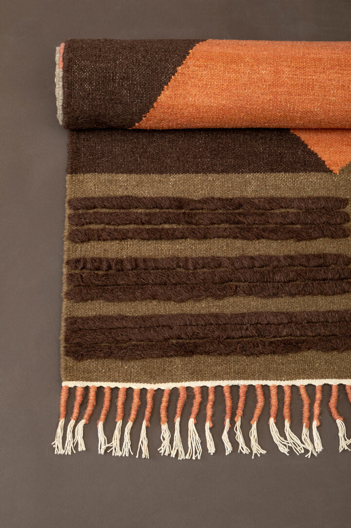 Large Geometric Multi-Coloured Rug 230cm x 160cm