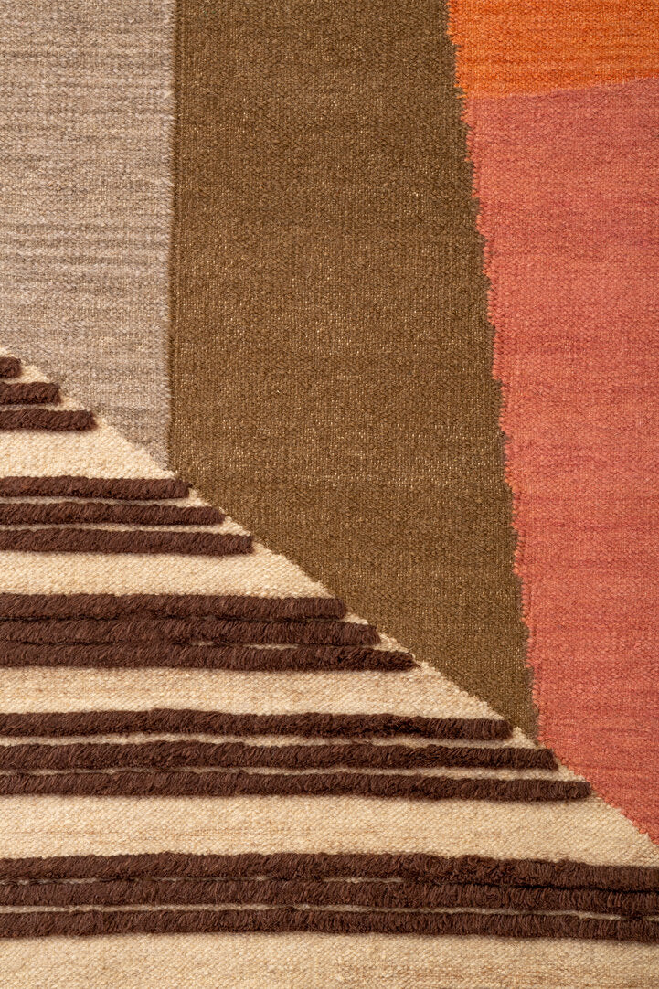 Large Geometric Multi-Coloured Rug 230cm x 160cm