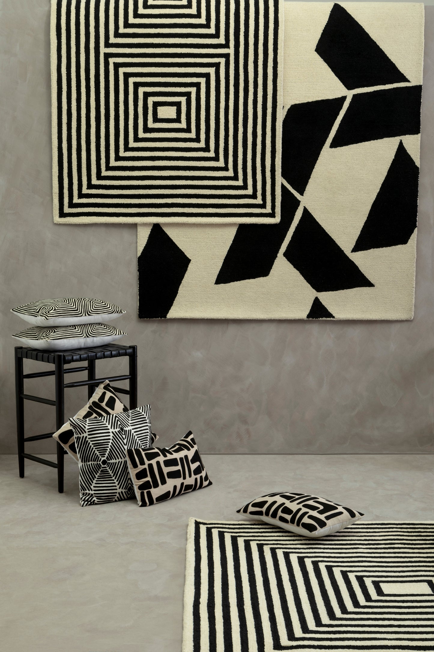 Large Black and White Geometric Rug 240cm x 150cm