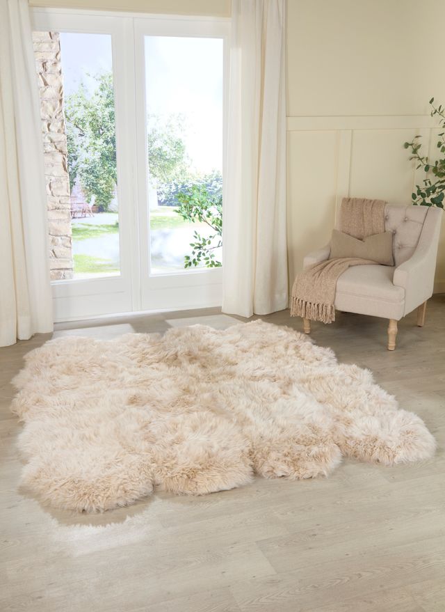 Champagne 8 Pelt Sheepskin Rug