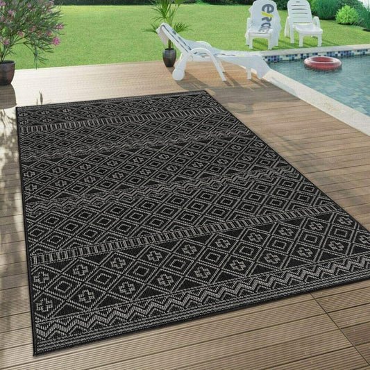 Outdoor Black, White & Cream Reversible Diamond Geometric Design Rug 160 x 230cm